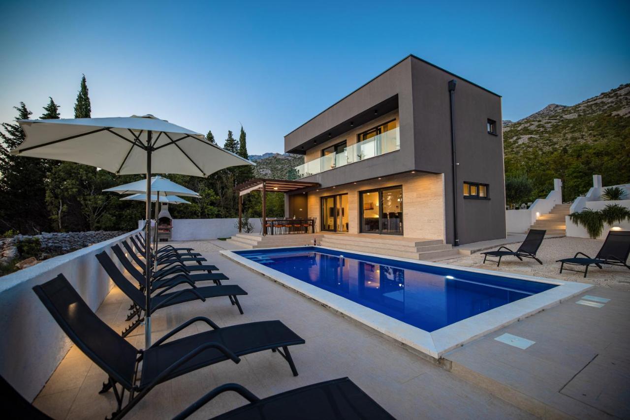 فيلا Royal Promons - Heated Pool ستاريغغاد باكلينتسا المظهر الخارجي الصورة