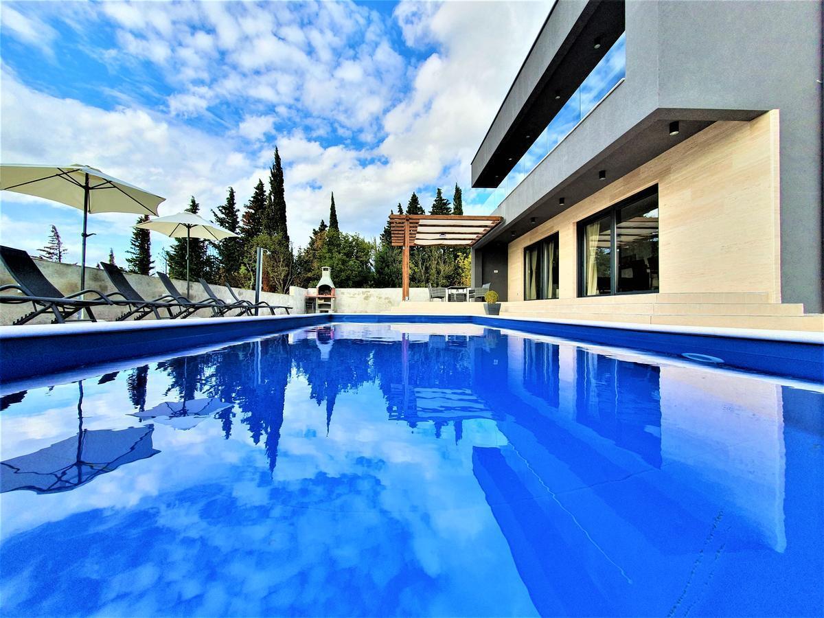 فيلا Royal Promons - Heated Pool ستاريغغاد باكلينتسا المظهر الخارجي الصورة